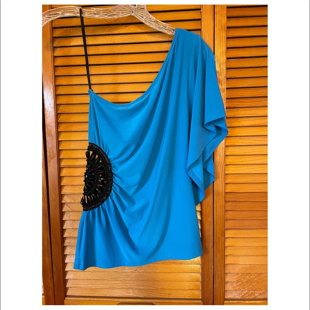 🌟HOST PICK🌟Blue one sleeve top with side detail